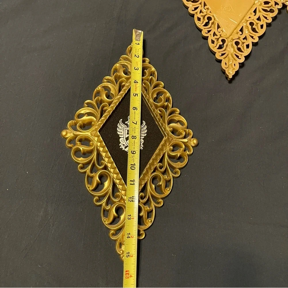 Vtg Hollywood Regency Gold Ornate Wall Plaques Heraldic Crest Set of 4 Velvet